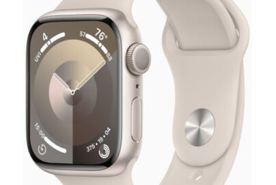 Apple Watch на зап’ястку — стильний смарт-годинник Apple на руці користувача