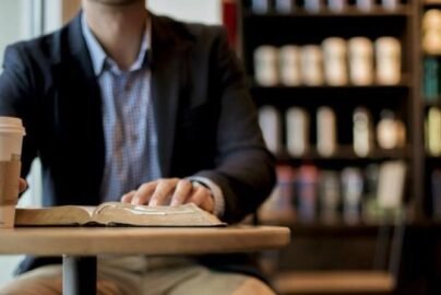 Саморозвиток особистості — мотивація, книги, людина зростає